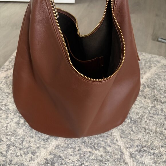 Cuyana Oversized Celestia Bag - Picture 15 of 16